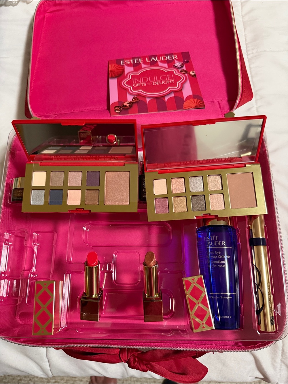 Estee Lauder Red Makeup Case - Picture 3 of 3